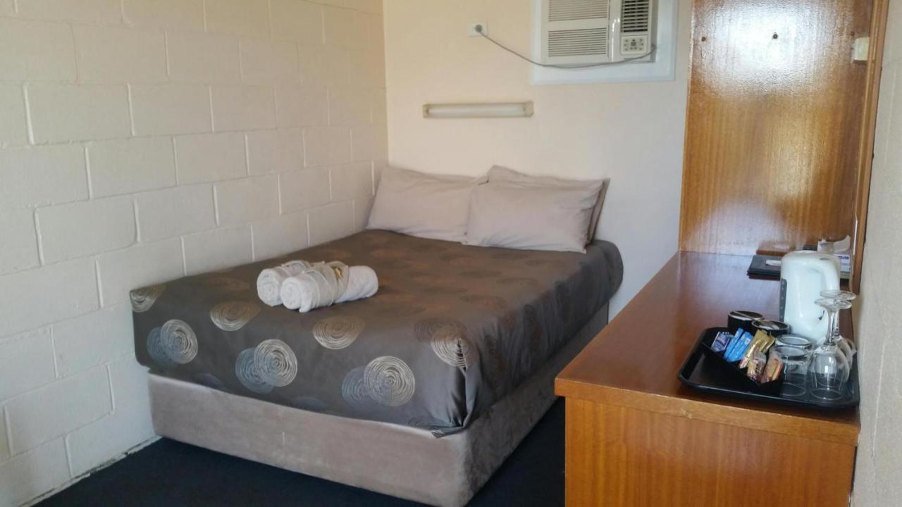 Copper City Motel Cobar Exterior foto
